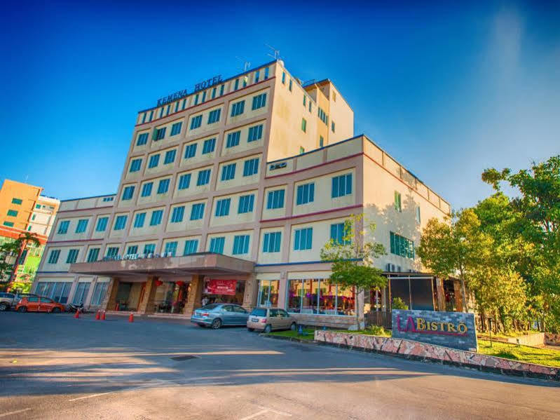 Kemena Hotel Bintulu Exterior foto